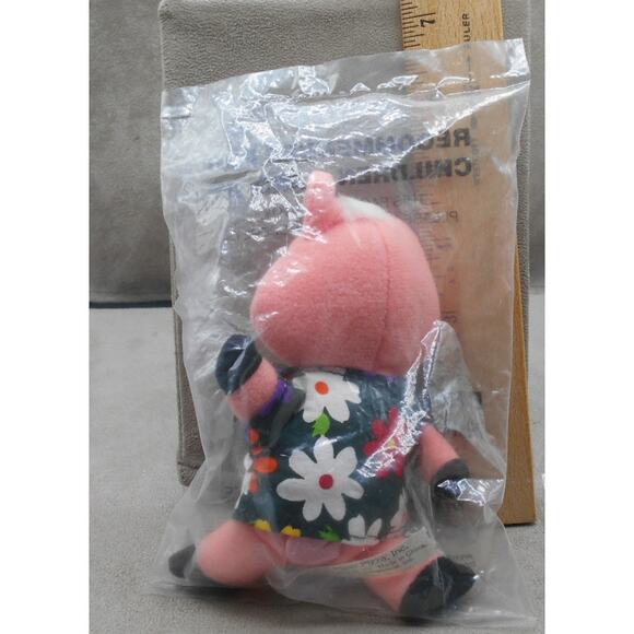 Vintage 1997 Peter Piper Pizza Pig 6" Beanie Plush NIP Promo Prize - Picture 3 of 3